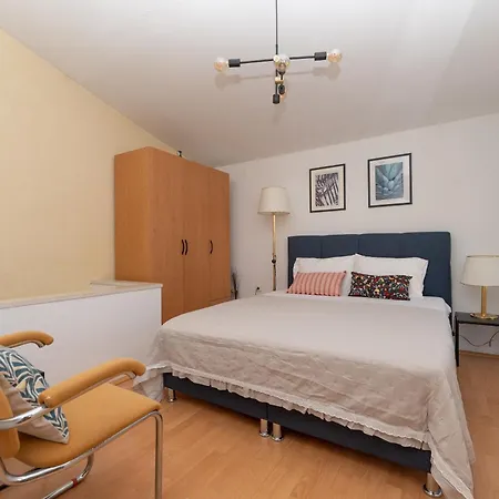 With Parking Space Tucepi, Makarska - 6856 * Tučepi