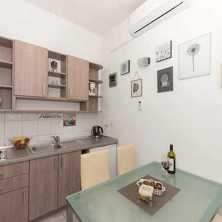 With Parking Space Tucepi, Makarska - 6856 Apartmán